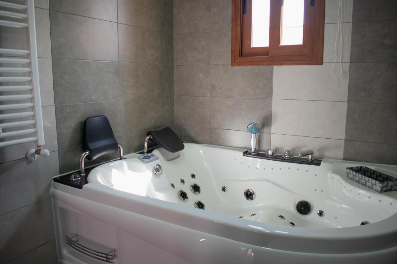 Apartamentos Cerezo La Codosera Екстер'єр фото